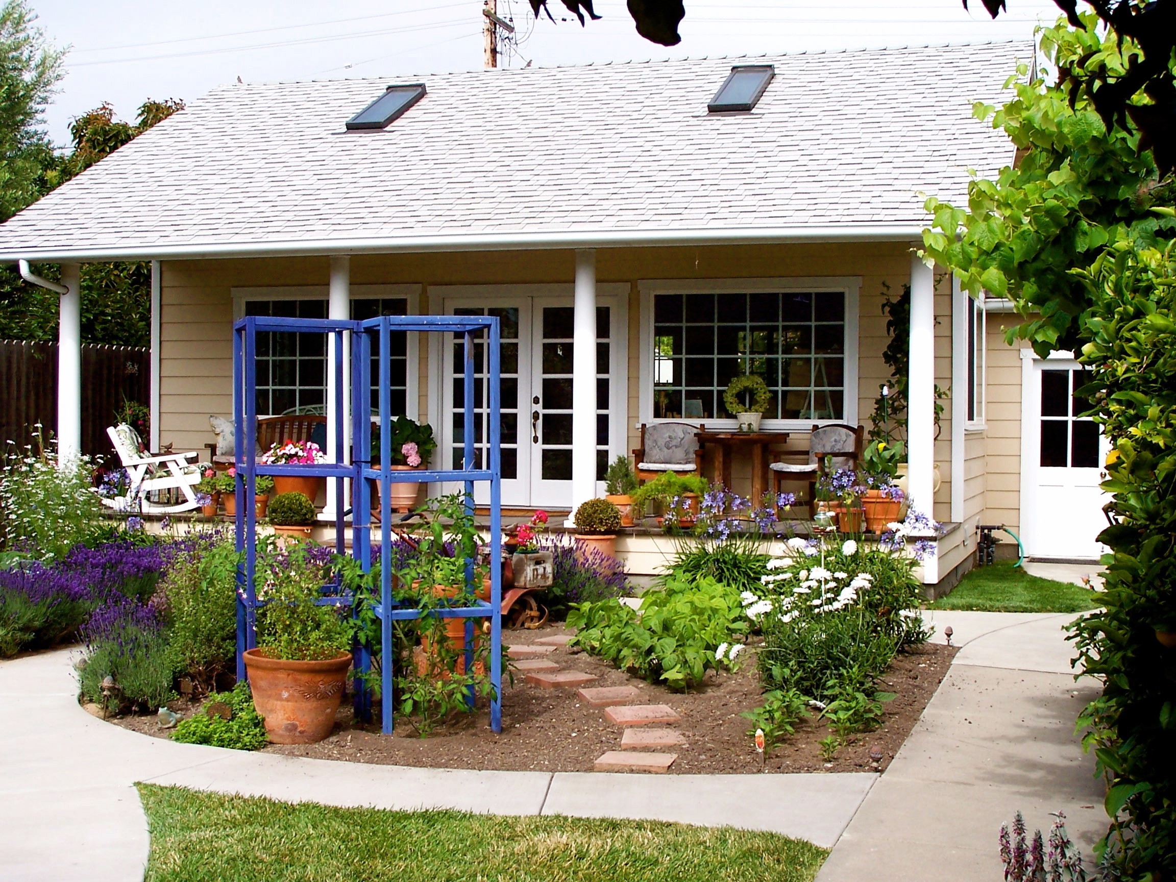 Linda-Gooch-Studio-Garden-4